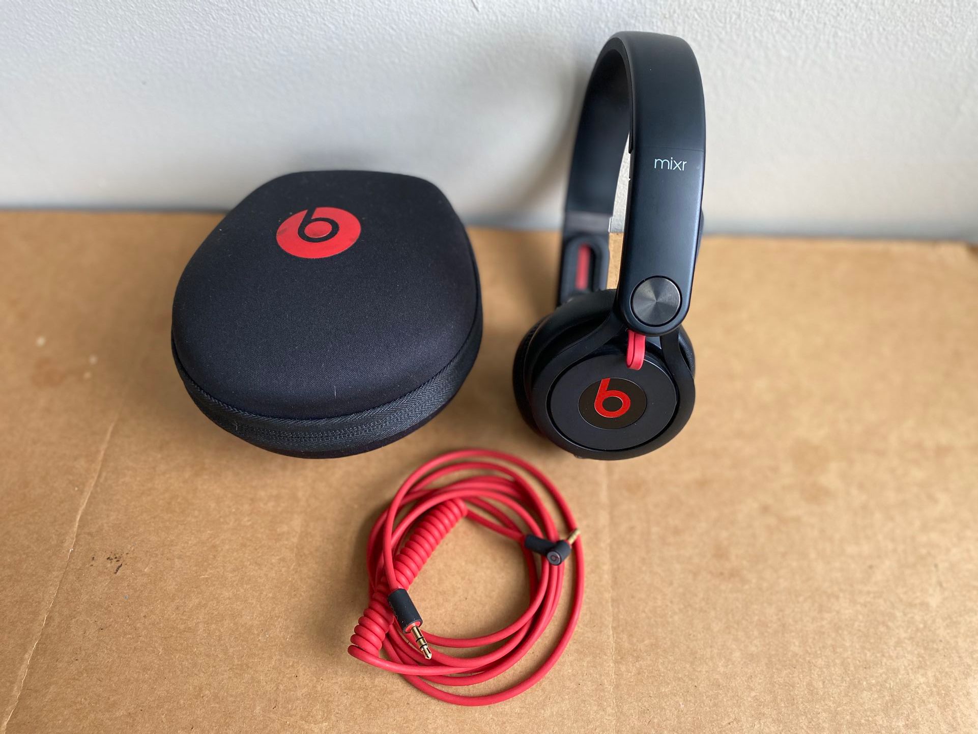 Beats Mixr Headphones By Dr. Dre (Wired)