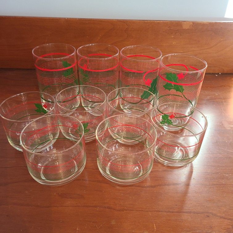Set Of 10 Christmas Glasses