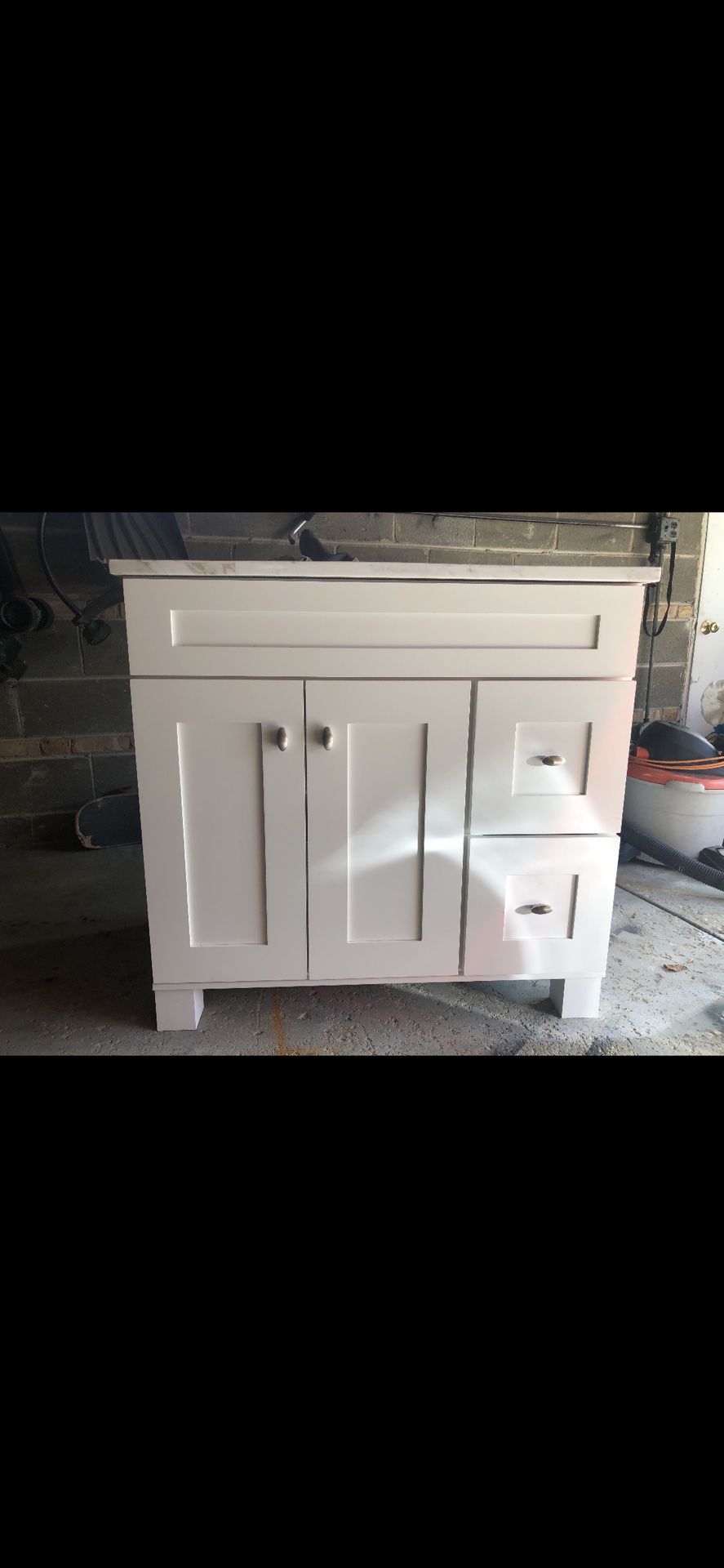 36” Bathroom Vanity for Sale in Arlington Heights, IL - OfferUp