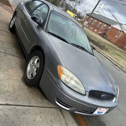 2006 Ford Taurus