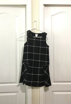 Kids dress size 14 bit works as size 12 new never used