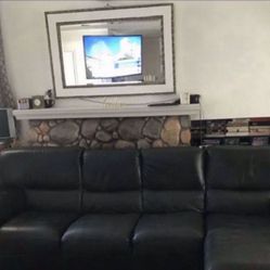  $$1.250 OBO Ashley Furniture Beautiful L Shape Real Italian Leather Paid $3,500