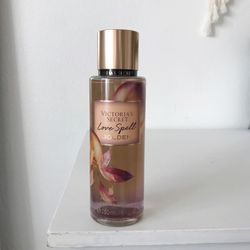 Victoria’s Secret Love Spell Body Mist