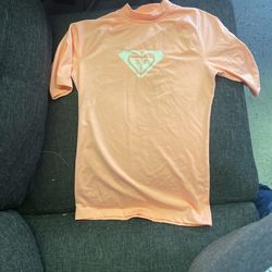XS Roxy Rashgaurd New ( Never Used)