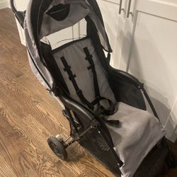 Kolcraft Cloud Lightweight Stroller With Recline, Canopy, Storage Bin - Fairly Compact