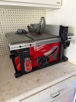 Milwaukee m18 table saw