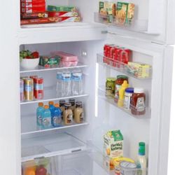 WESTBEND REFRIGERATOR  14.3 CU. FT