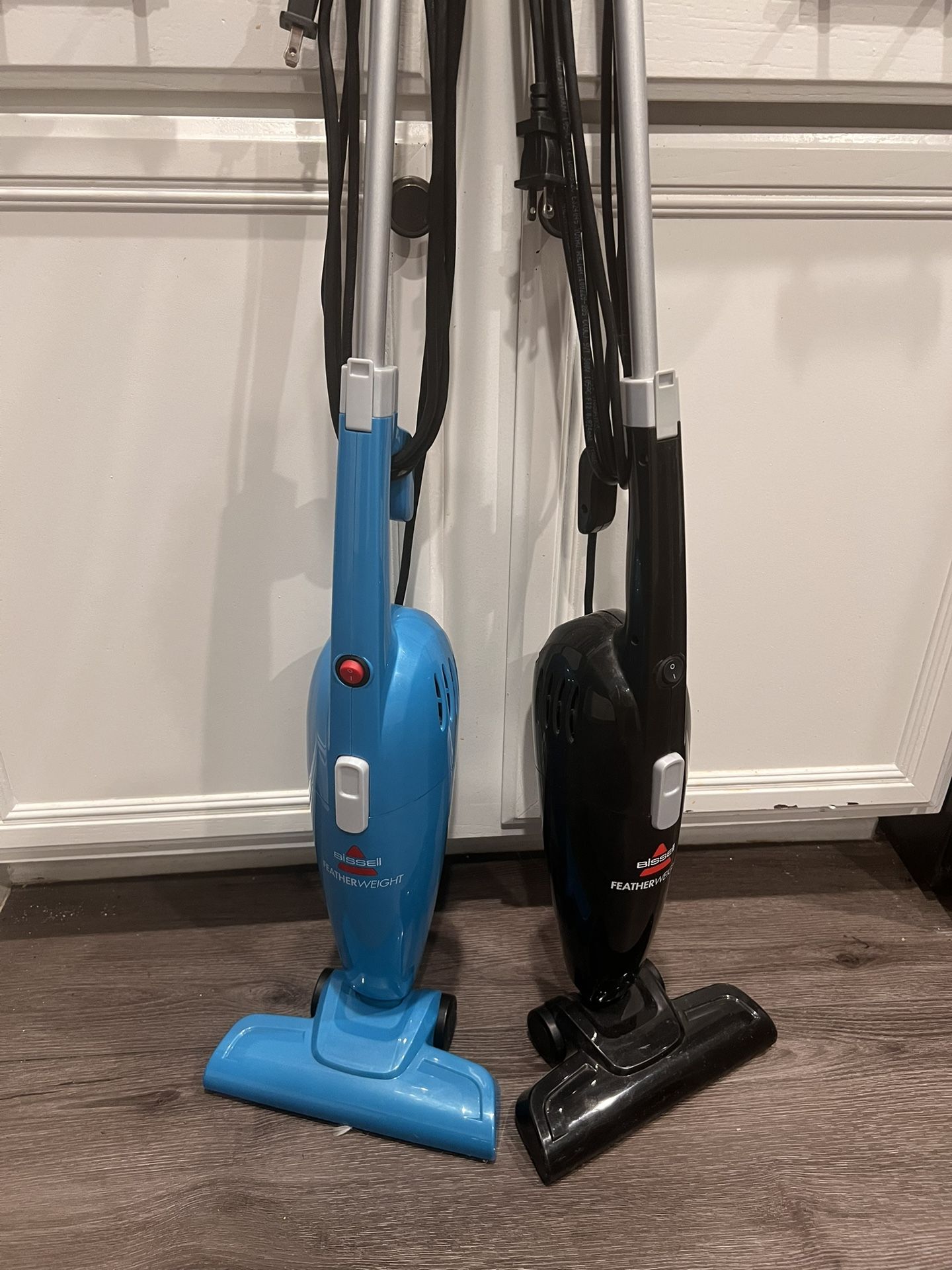 Bissell Lightweight Vacuum Teal & Black Duo