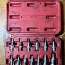 MATCO 13 pc.  Star Driver Set- ST13B
