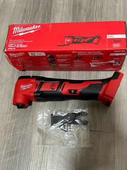 Milwaukee M18 18V Lithium-Ion Cordless Oscillating Multi-Tool (Tool-Only)