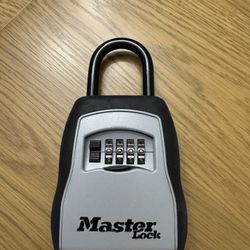 Master Lock Key Box 5400D, Key Safe w/ Combination Lock 5 Keys Capacity