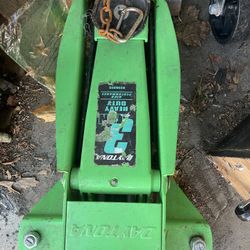 3 Ton Daytona Floor Jack With Handle 
