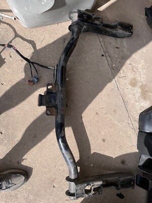 Tow Hitch For a 01-06 GMC Sierra 1500