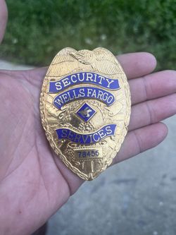Wells Fargo security officers badge