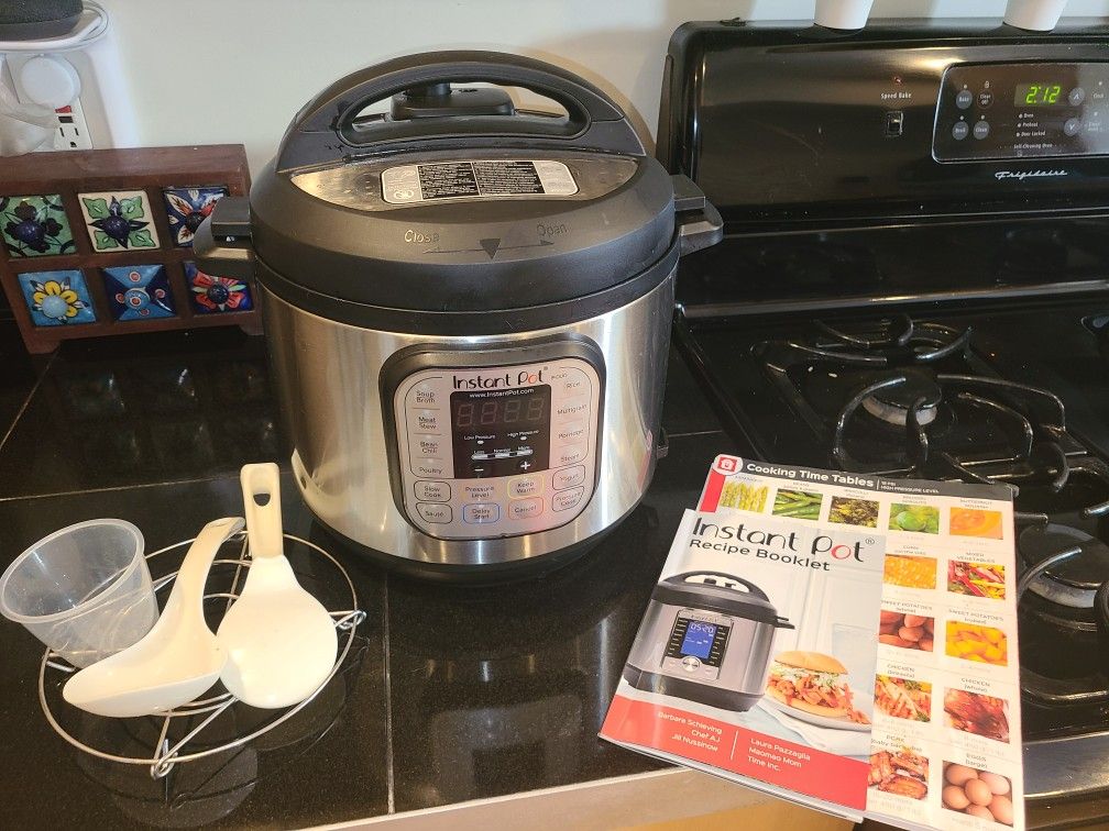 Instant Pot - Pressure Cooker