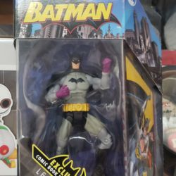 Dc Universe Batman First Appearance Legacy Edition Figure