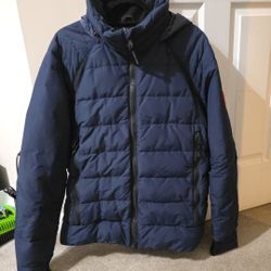 Men's Navy Blue Canada Goose Jacket Size Large