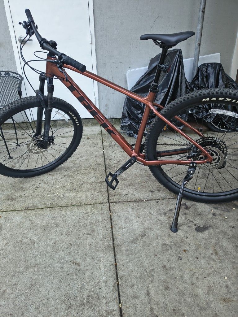 Trek Marlin 7 Gen 3 Large Frame
