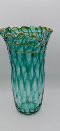 Beautiful Large Signed Art Glass Vase