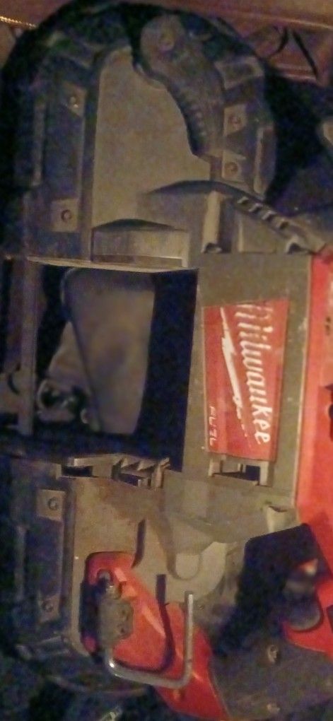 Milwaukee Band Saw