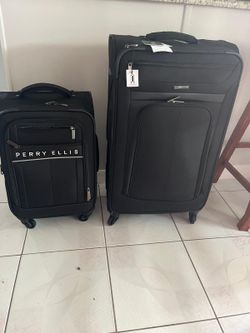 Perry Ellis Black Spinner Luggage Set of 2