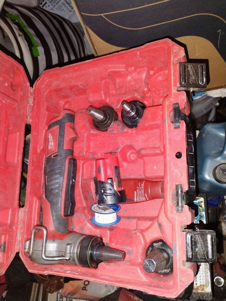 PEX Expansion Plumbing Tool