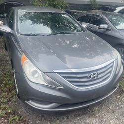 2011 HYUNDAI SONATA GLS 