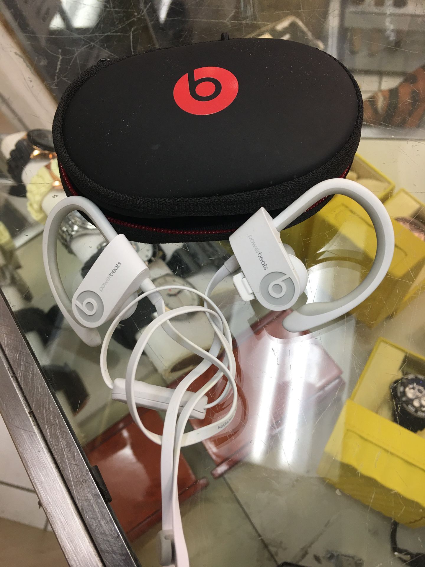 Beats by dr Dre Powerbeats 2 in-ear wireless Bluetooth headphones - white