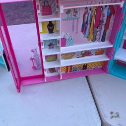 2019 Barbie Closet