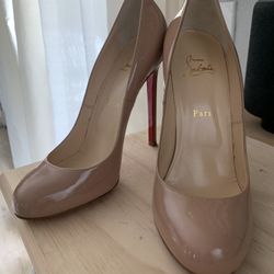 Loubotin Nude pumps 38 size