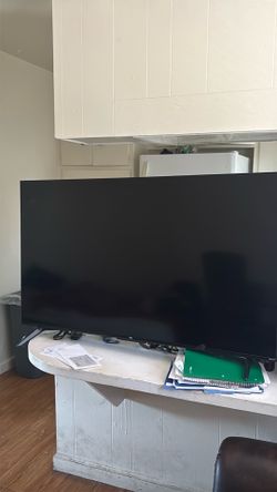 televisor TCL muy poco usado