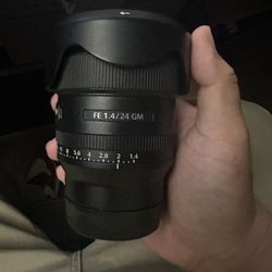 Sony - G Master FE 24mm F1.4 GM Wide Angle Prime Lens for E-mount Cameras - Black