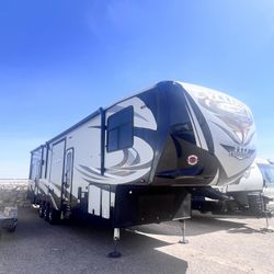 2018 Heartland Cyclone 4113 