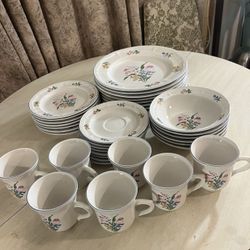 Floral Dinnerware Set