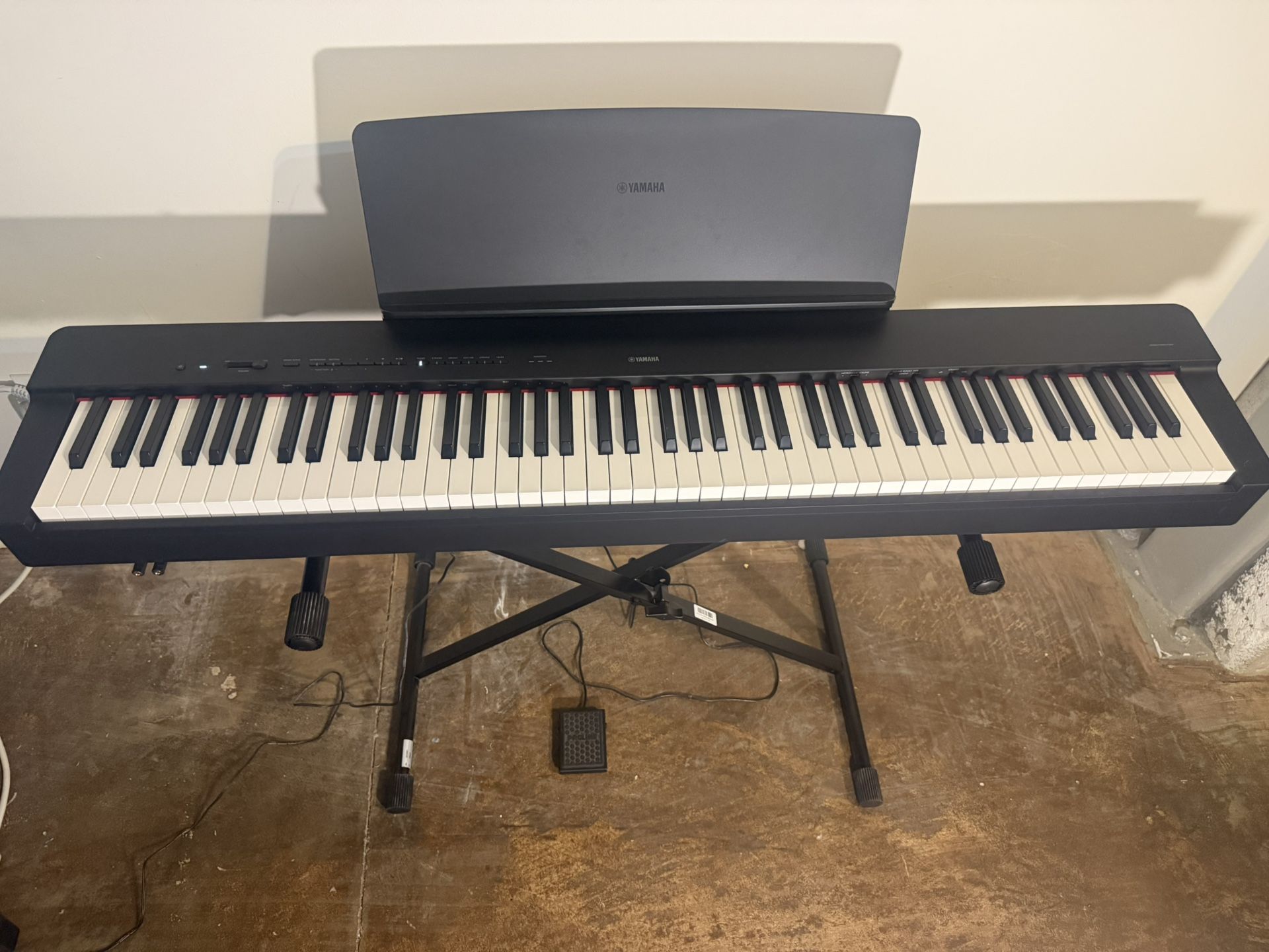 Keyboard (piano) Yamaha P-225B 88 Teclas