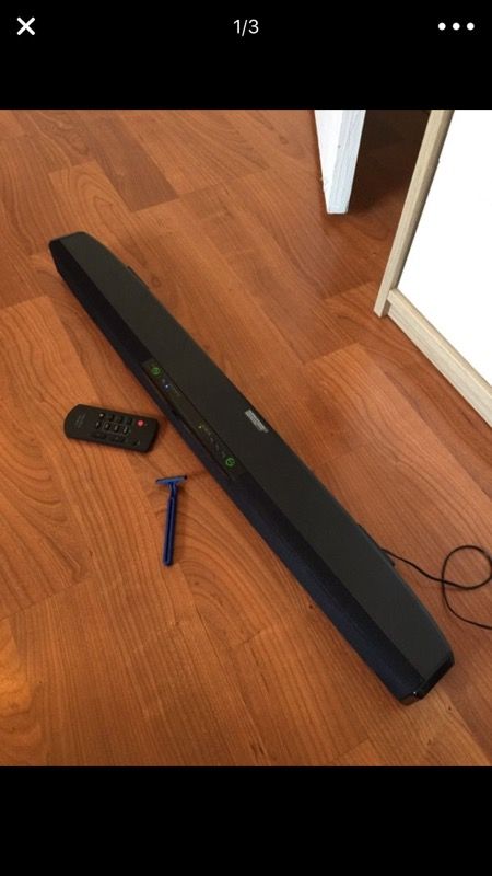 Insignia NS-SB314 Bluetooth SoundBar w/ Optical Input, AUX Input, (2) RCA Inputs... Fully Working Condition w/ Remote Control and Power Supply... F