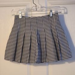 NWOT F I ll Tilt Girls Skirt -Shorte Attached FREE Gift Wrap