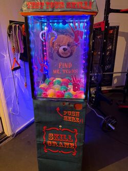 Skill Crane Claw Machine Animatronic