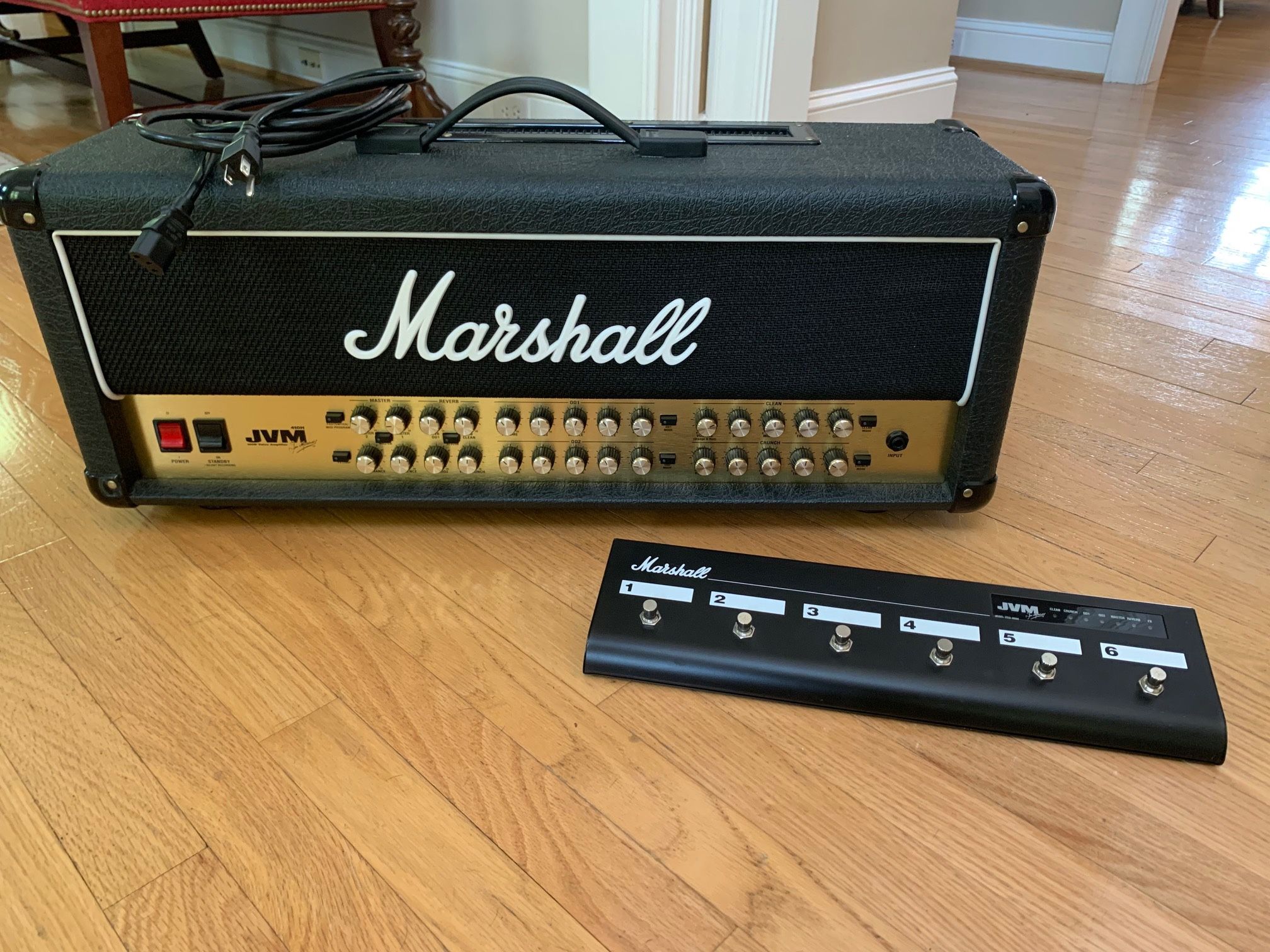 Marshall JVM 410H tube head