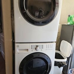 EXCELLENT Working  LG  FRONT LOAD washer MATCH SET Propane  DRYER  $60 Discount If You Called Today