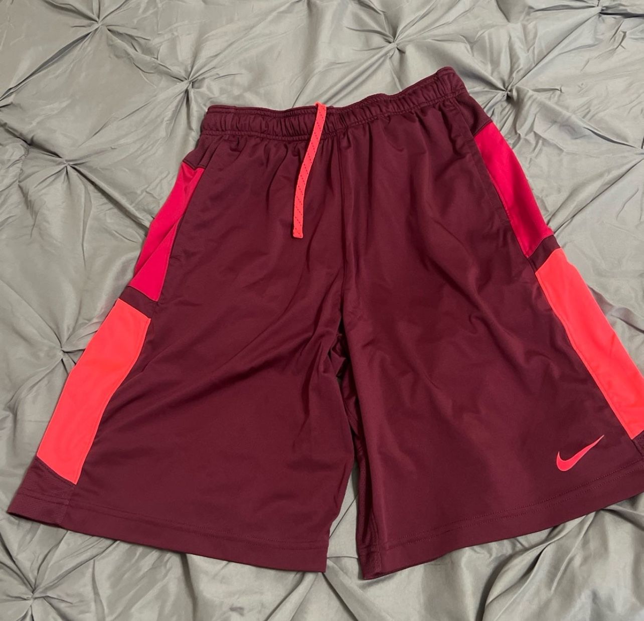 Mens Medium Nike Athletic Shorts