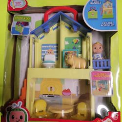 CoComelon's Pop N' Play House Transforming Playset | 7 Pcs Toy. Condition is New.