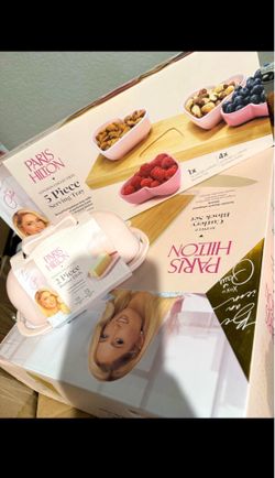 Paris Hilton Kitchen
