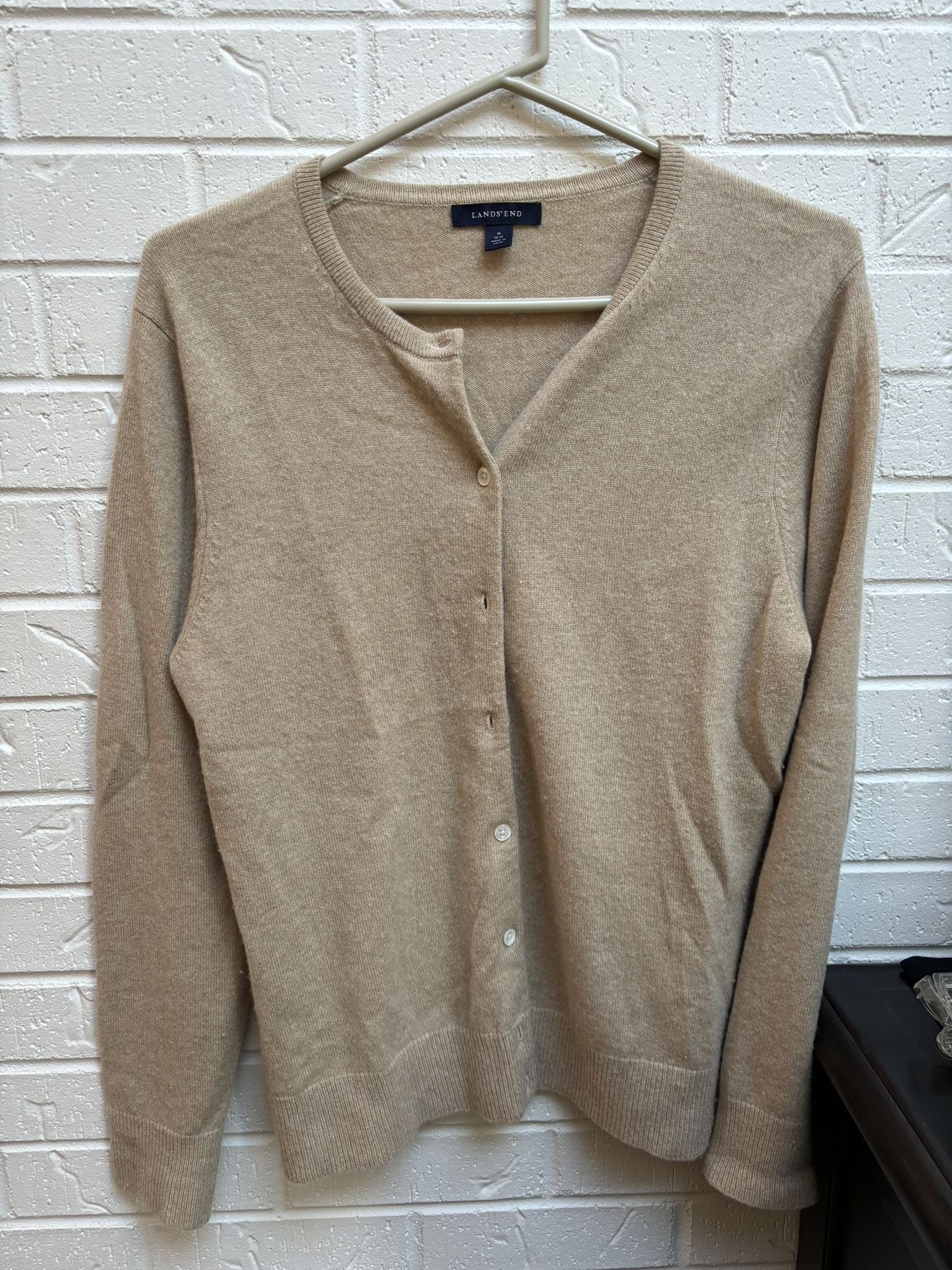 Land’s End Preowned Women’s Tan Cashmere Cardigan Size M