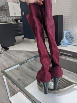 Burgundy High Heeled Boots Size 6.5