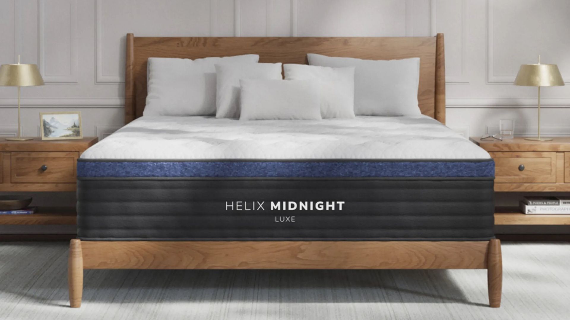 Helix Midnight Luxe Mattress (King) Like New. Orig $2372