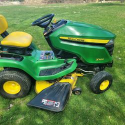 JOHN DEERE X300 