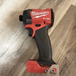 Milwaukee Impact Driver