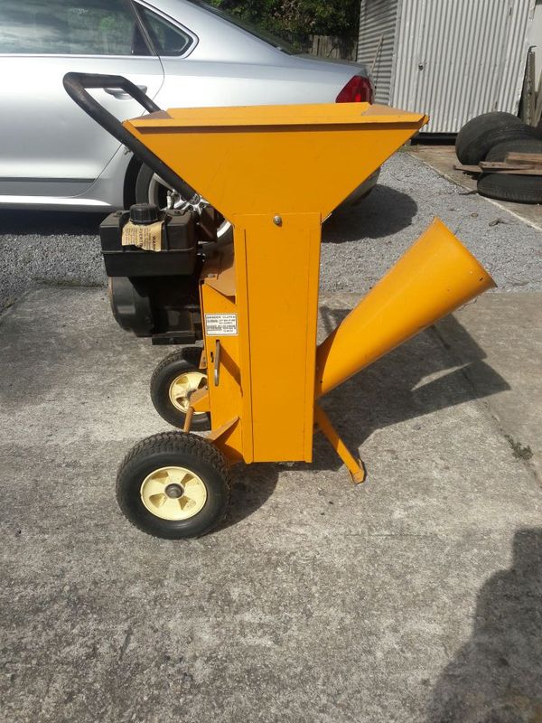 Baker 612 3.5HP Chipper / Shredder for Sale in Jacksonville, FL OfferUp