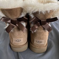 Bailey Bow UGG 